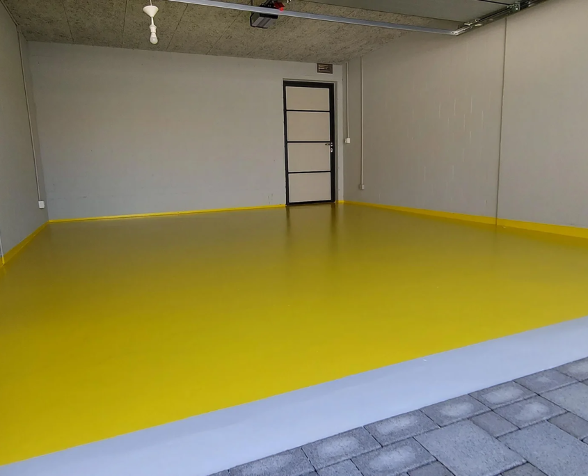 Garagenboden-streichen-Mutenz